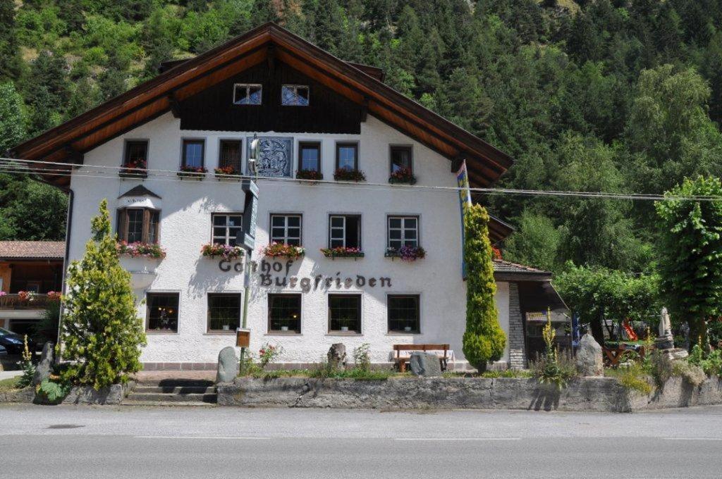 Burgfrieden Hotel Vipiteno Bagian luar foto